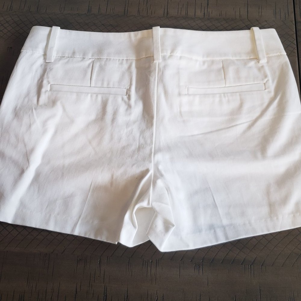 Mossimo Shorts - Picture 4 of 5